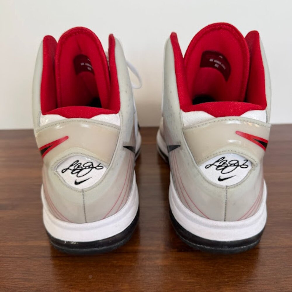 Nike LeBron 8 White Red Black Size 13 High Top Basketball Retro Sneakers - Picture 7 of 12